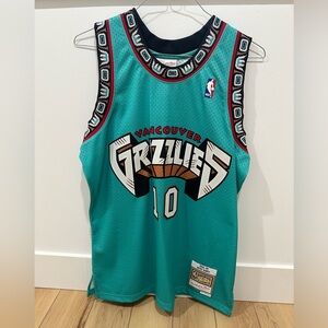Mitchell & Ness Swingman Jersey size L Mike Bibby Vancouver Grizzlies 1998-1999